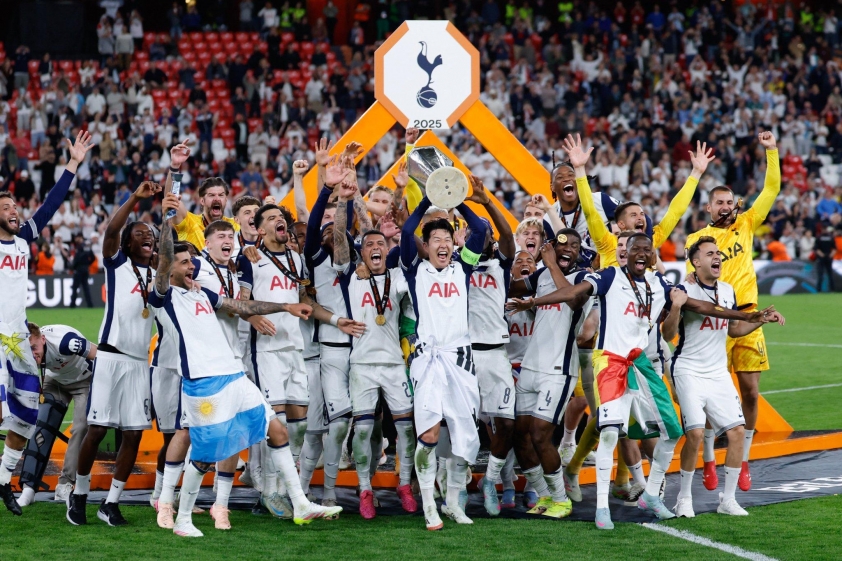 Thành quả xứng đáng của Tottenham (nguồn ảnh Twitter)